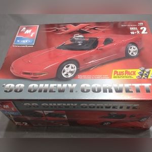 1998 Chevy Corvette model kit new *XXX*